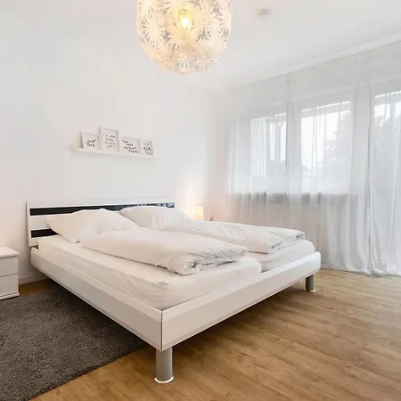 Haus 15 * אופנבורג